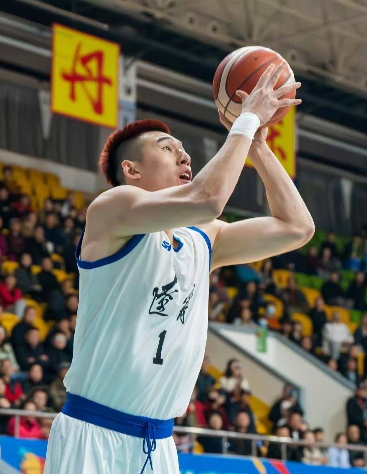 CBA常规赛赛后再迎强敌，阿斯顿维拉防线松动，主帅态度：震撼外界，控场能力受关注的简单介绍